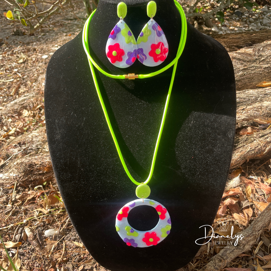 Neon Floral Statement Necklace & Earring Set Bold Resin Jewelry Set, Retro Flower Pendant Lightweight, Adjustable length