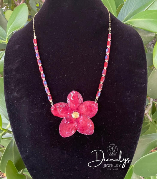 Flower Pendant Resin Necklace Violet Red Pink Tones Gold Chain Statement Necklace
