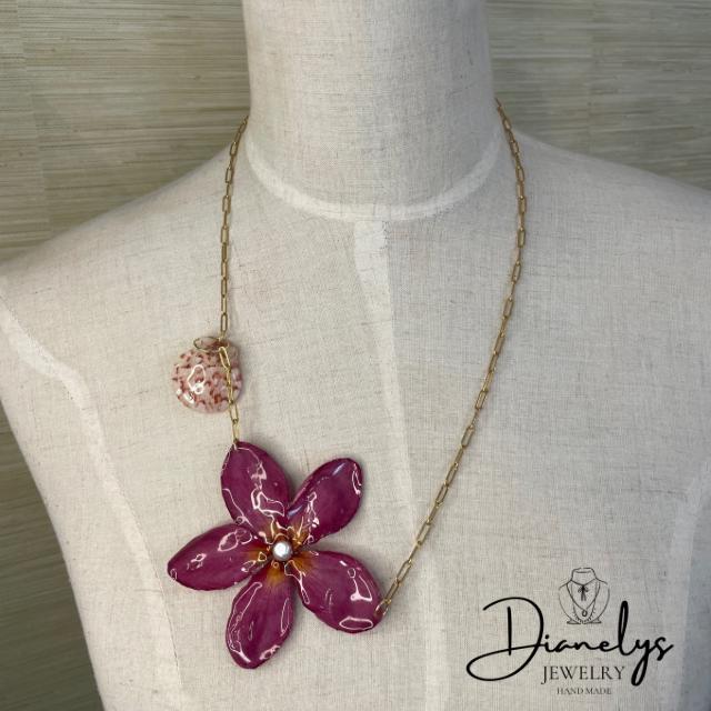 Real Plumeria Flower & Pearl Shell Necklace Multi-Directional Handmade
