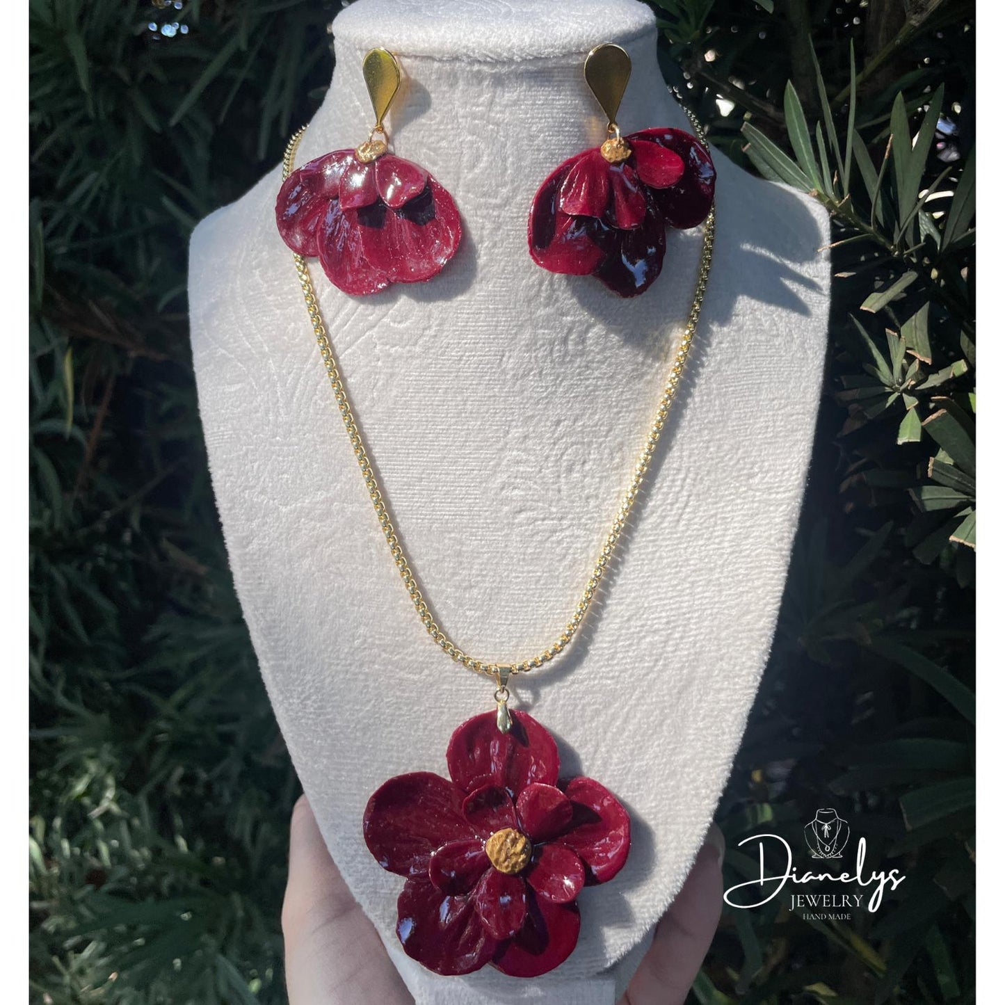 Handmade Red Flower Jewelry Set Statement Necklace & Earrings – Bold Floral Resin Jewelry Gold Chain Unique Gift for Her